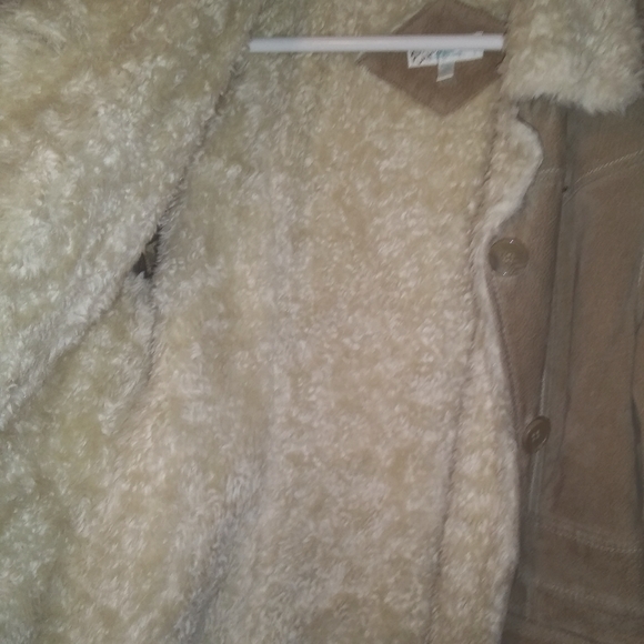 Large Jennifer Lopez faux fur and suede coat - Picture 3 of 12